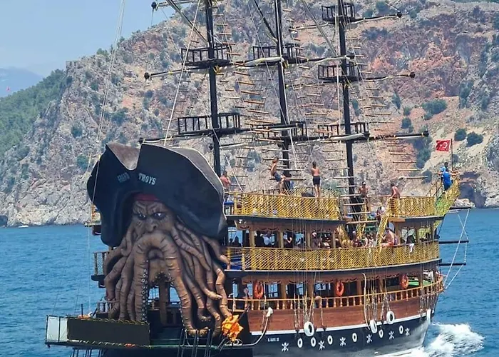 Κάμπινγκ Boat Tour With Lunch In 4 Trip Αλάνια