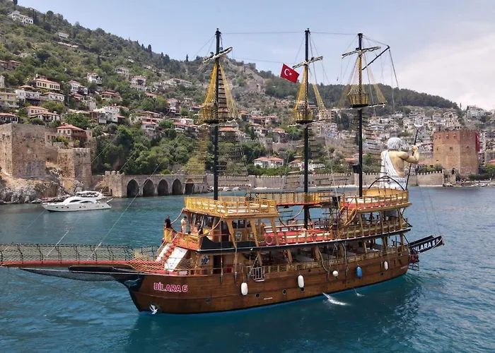 Boat Tour With Lunch In 4 Trip * Αλάνια